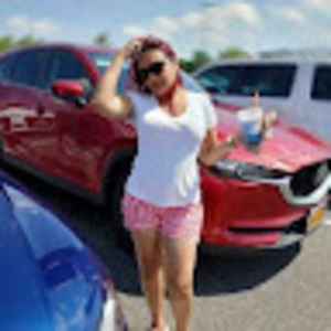 Meet your Posher, Salisha